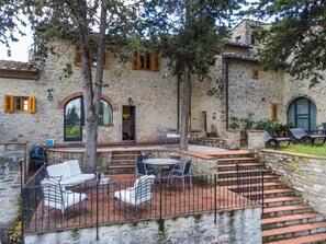 屋外ダイニングエリア