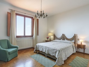 7 bedrooms, WiFi