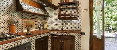 Kühlschrank, Ofen, Geschirrspüler, Toaster