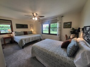 2 sovrum, strykjärn/strykbräda, gratis wi-fi och sängkläder