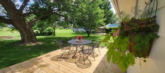 The Groveland Cottage