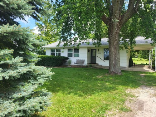 The Groveland Cottage