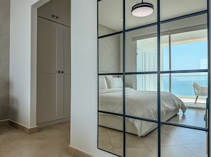 3 dormitorios, tabla de planchar con plancha, wifi gratis y ropa de cama