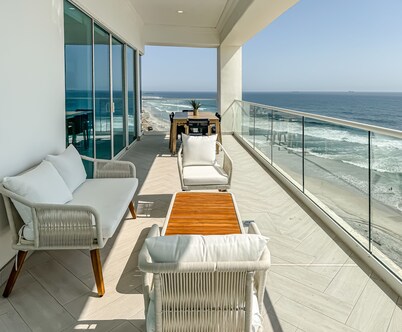 Breezy BeachfrontMarYSolCondo-7th Flr-Rosarito