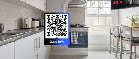 Køleskab, mikrobølgeovn, ovn, kogeplade