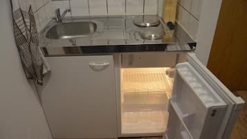 Refrigerador, microondas, parrilla de estufa y lavavajillas