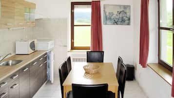 Fridge, microwave, toaster, highchair