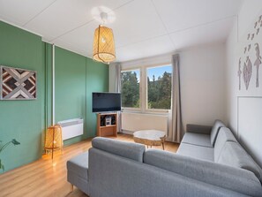 TV - Lužnice by Interhome (Tyn nad Vltavou)