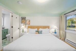 Superior King Room - Ambler Hotel (Saratoga Springs)
