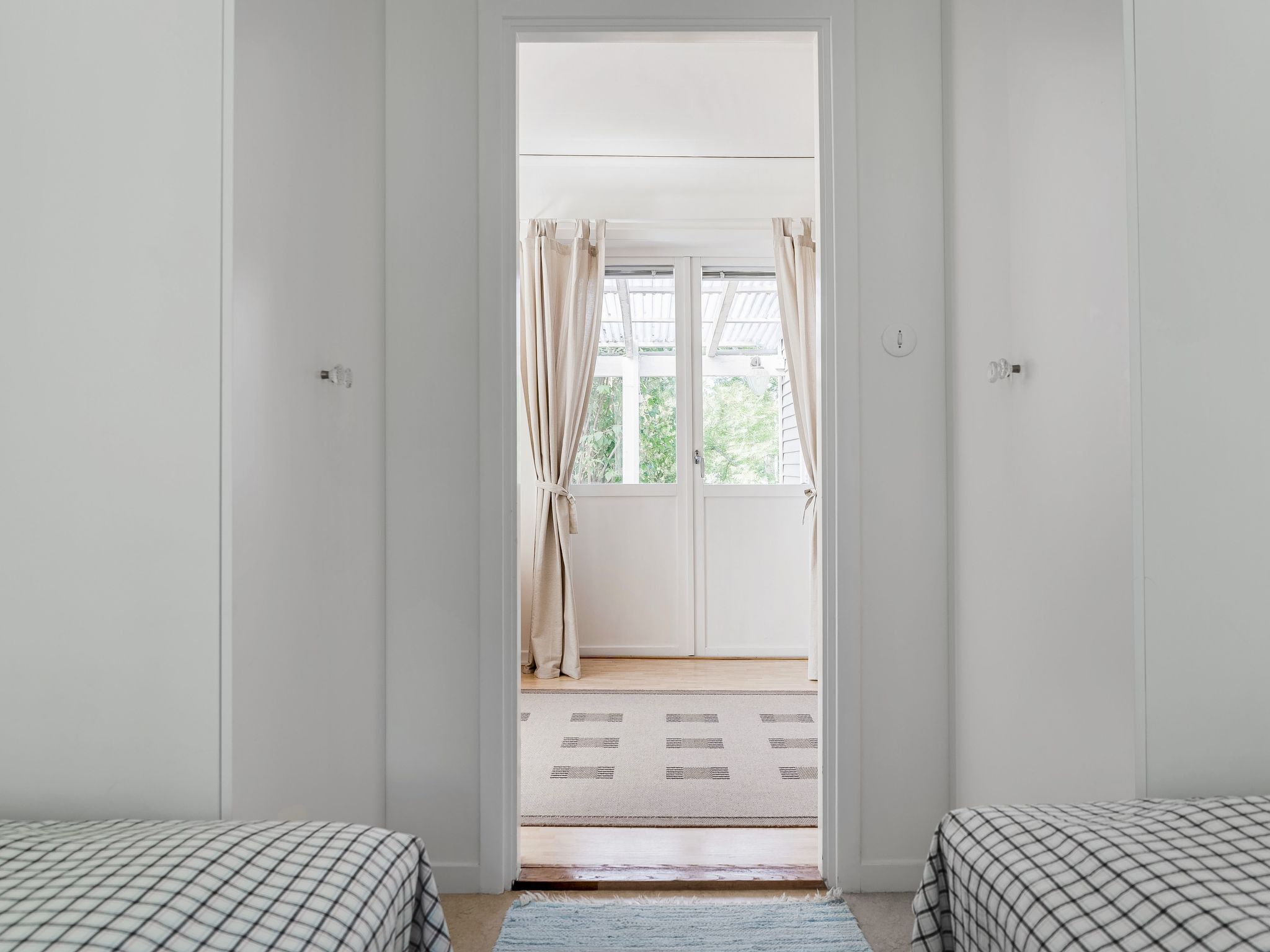 2 bedrooms, Internet