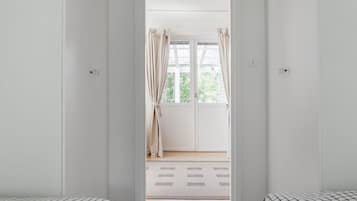 2 bedrooms, Internet