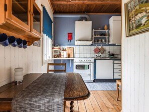 Fridge, microwave, oven, cookware/dishes/utensils - Forneboda by Interhome (Kyrkhult)