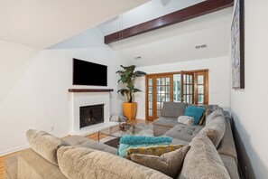 Smart TV - Cozy Cottage very close to Golf! Pets ok. Pools, Amenity Card - Double Eagle Delight (Seabrook Island)