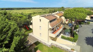 Exterior - Riviera 10 by Interhome (Cecina)