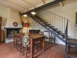 Dining - Favilli (PAA130) by Interhome (Palaia)