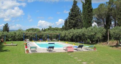 Conte Francesco I by Interhome