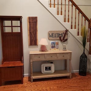 Interior - LAKE BARKLEY RETREAT - Pets ok, Lake access nearby (Cadiz)