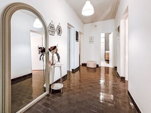 Interior - Matkovic by Interhome (Starigrad-Paklenica)