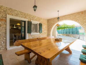 Outdoor dining - Villa Lancin by Interhome (Pula/Marčana)