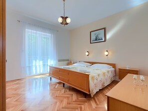 3 Schlafzimmer, Bügeleisen/Bügelbrett, WLAN