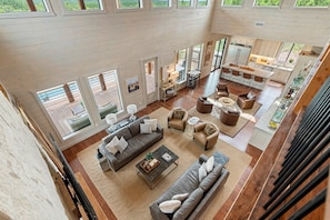 Smart TV, fireplace, ping pong - The Overlook at Boulder Ridge | Pool, Pickleball, ATV Access & Luxury Views (Broken Bow)