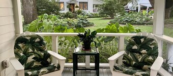 Sams Point Retreat-pet friendly, gorgeous water views!