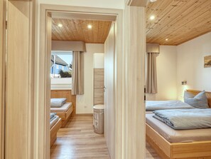 2 bedrooms, desk, WiFi - Vacation home Heide by Interhome (Seebad Altefähr)