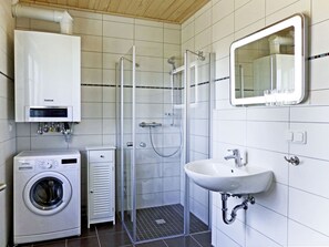 Bathroom - Rügenperle by Interhome (Seebad Altefähr)