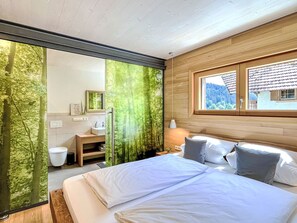 2 عدّة غرف نوم وخدمة الإنترنت