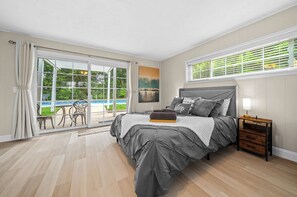 1 bedroom, iron/ironing board, WiFi, bed sheets - Private Poolside Guesthouse Suite! Prime Ocala Location! (Ocala)