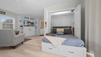 1 bedroom, iron/ironing board, WiFi, bed sheets