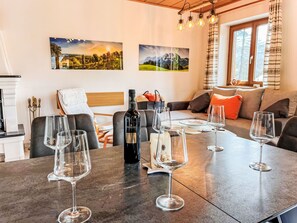 TV, fireplace - LuxuSölk by Interhome (Stein an der Enns)