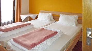 11 Schlafzimmer, Internetzugang