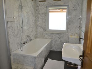 Towels - Ferienglück by Interhome (Kappl)
