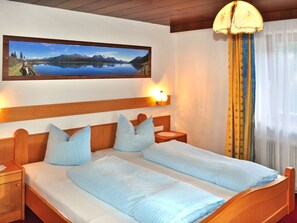 7 chambres, accès Internet