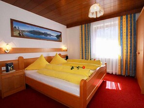 4 bedrooms, WiFi - Miramonte by Interhome (Kappl)