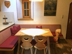 Dining - Burg Biedenegg, Niedermontani by Interhome (Fliess/Landeck/Tirol West)