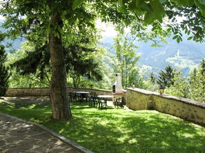 Outdoor dining - Burg Biedenegg, Niedermontani by Interhome (Fliess/Landeck/Tirol West)