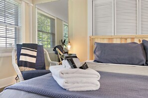 5 bedrooms, iron/ironing board, free WiFi