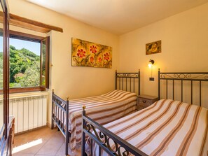 2 bedrooms, iron/ironing board, WiFi - Vittorio by Interhome (Scansano)