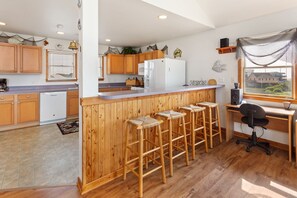 Fridge, microwave, oven, stovetop - Steps to Beach | Hot Tub, Deck & Sunset Views (Hatteras)