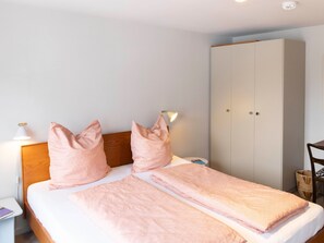 2 bedrooms, Internet
