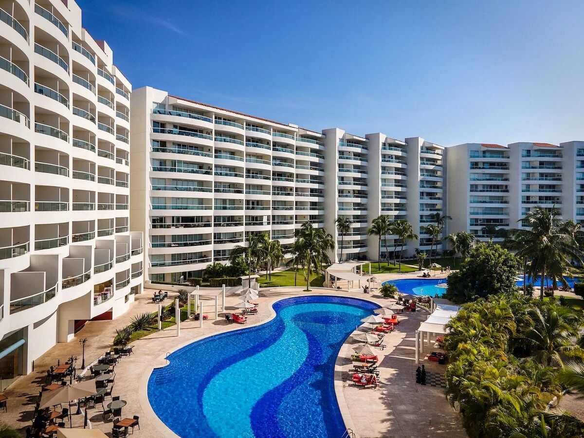 Apartamento, vistas a la playa | Vistas del balcón