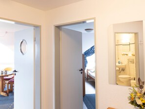 2 室のベッドルーム、WiFi