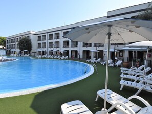 Pool - Apartment Bahia by Interhome (Lido di Spina)