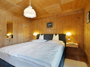 3 Schlafzimmer, Schreibtisch, Internetzugang