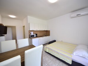 1 quarto, acesso à internet