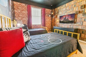 6 bedrooms, iron/ironing board, free WiFi, bed sheets - Solara Resort 6 Bedroom Private Pool+Spa Home (Kissimmee)