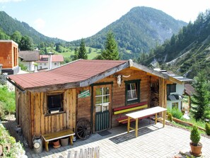 Outdoor dining - Apartment Corona by Interhome (Ramsau am Dachstein)