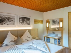 9 habitaciones y acceso a internet 